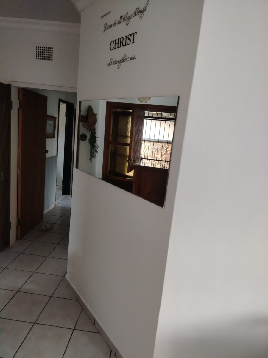 3 Bedroom Property for Sale in Flamwood North West